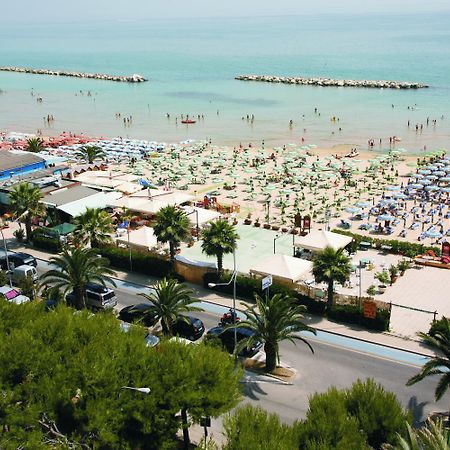 Eurotel Grottammare Esterno foto