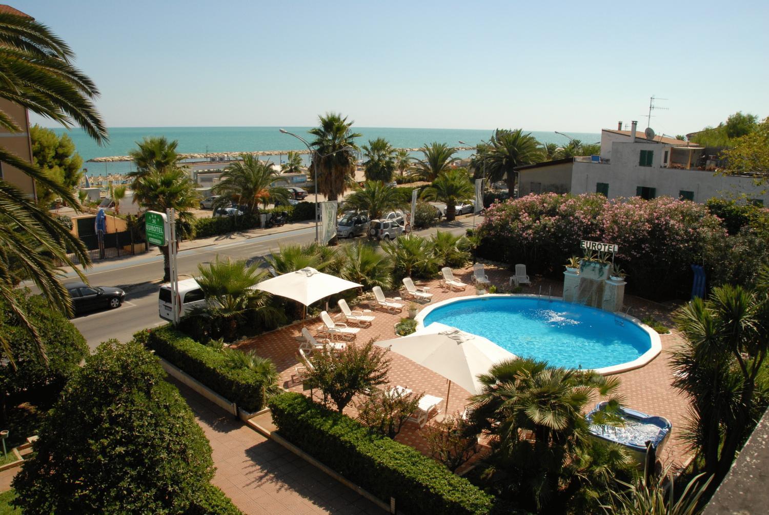 Eurotel Grottammare Esterno foto