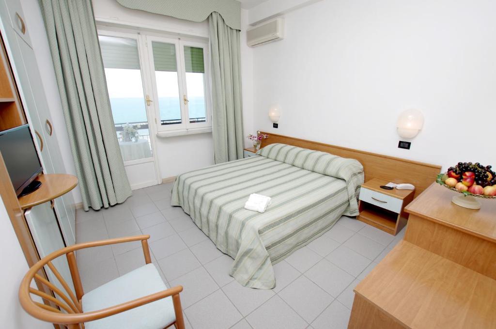Eurotel Grottammare Camera foto