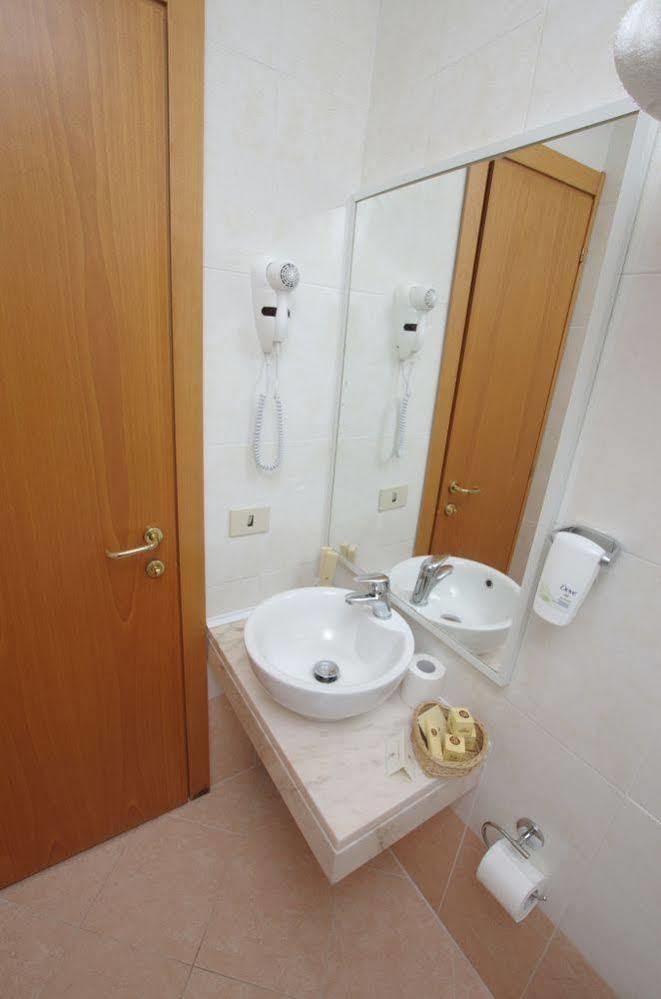 Eurotel Grottammare Esterno foto